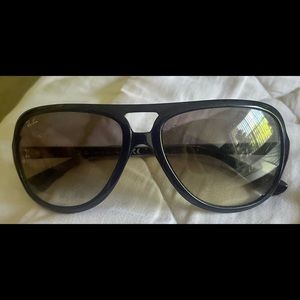 Ray-Ban Turbo Aviator Sunglasses Navy Blue Nylon Frame Gray Gradient Lens RB4162